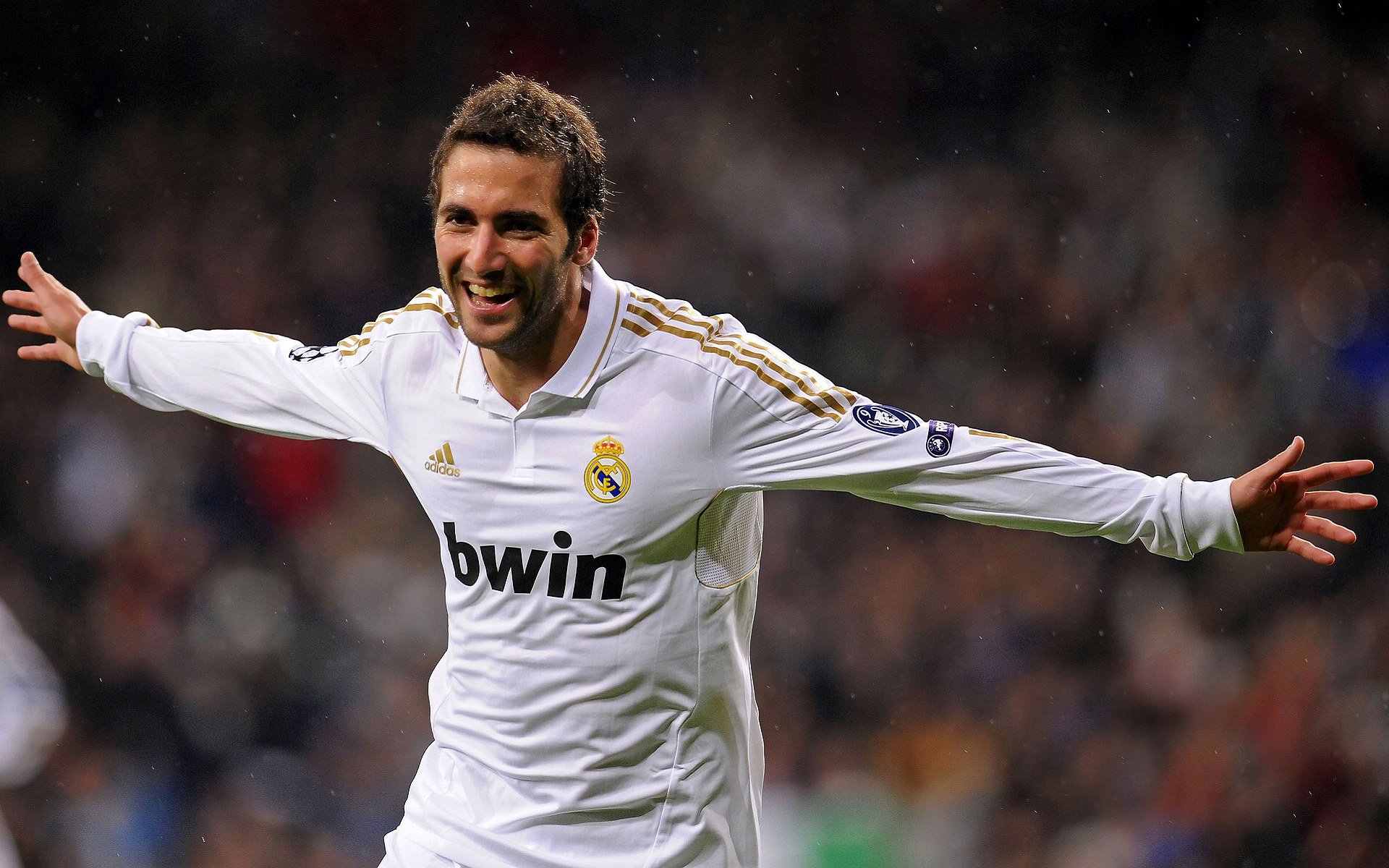 阿劳霍震撼爆发！塞内加尔3-0完胜厄瓜多尔，非洲雄狮崛起世界杯舞台