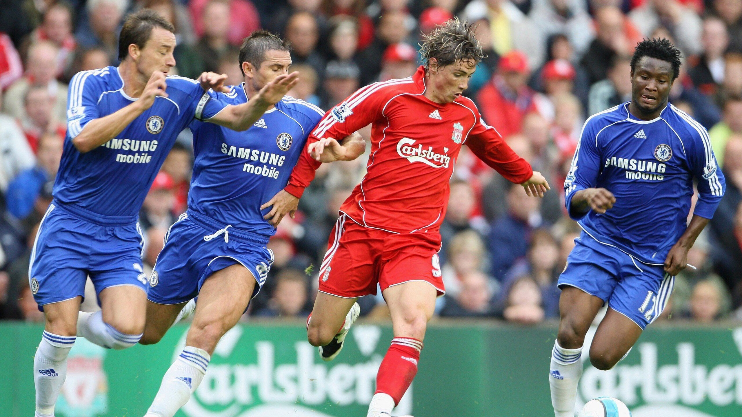 体育激情双重奏，德甲争冠战硝烟弥漫，湖人队横扫爵士强势晋级